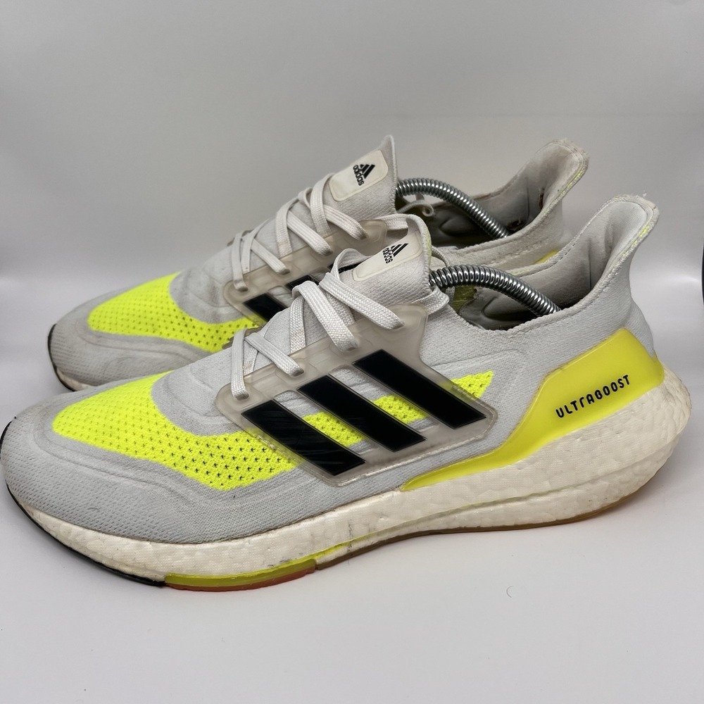 adidas Ultraboost Men’s Athletic Shoes White Yellow Black